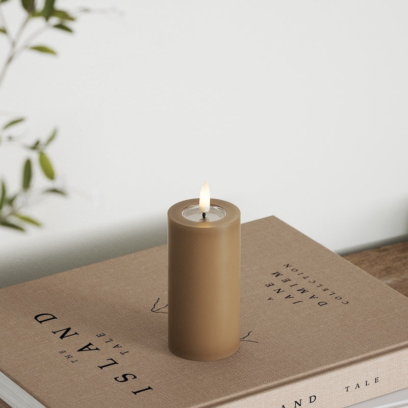 Deluxe Homeart LED блок лампа Ø 5 x 10 см Карамелено