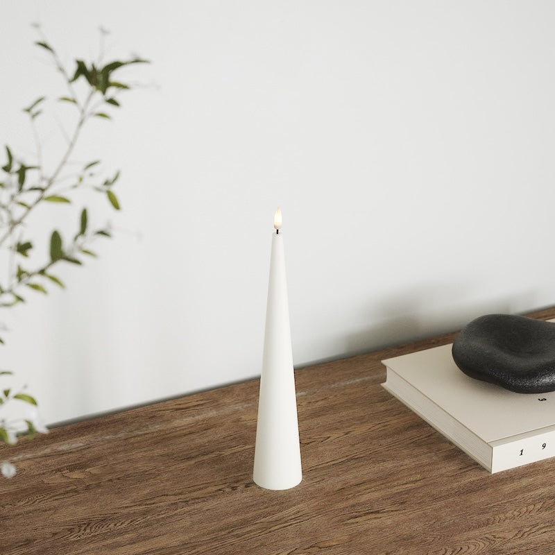 Deluxe Homeart Конусна светлина D 5 x H 28 cm Бяло