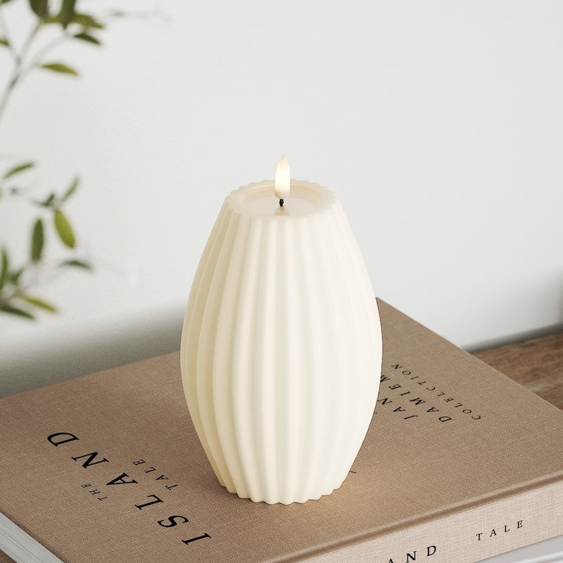 Deluxe Homeart LED лампа с жлеб D 10 x H 15 cm Кремаво