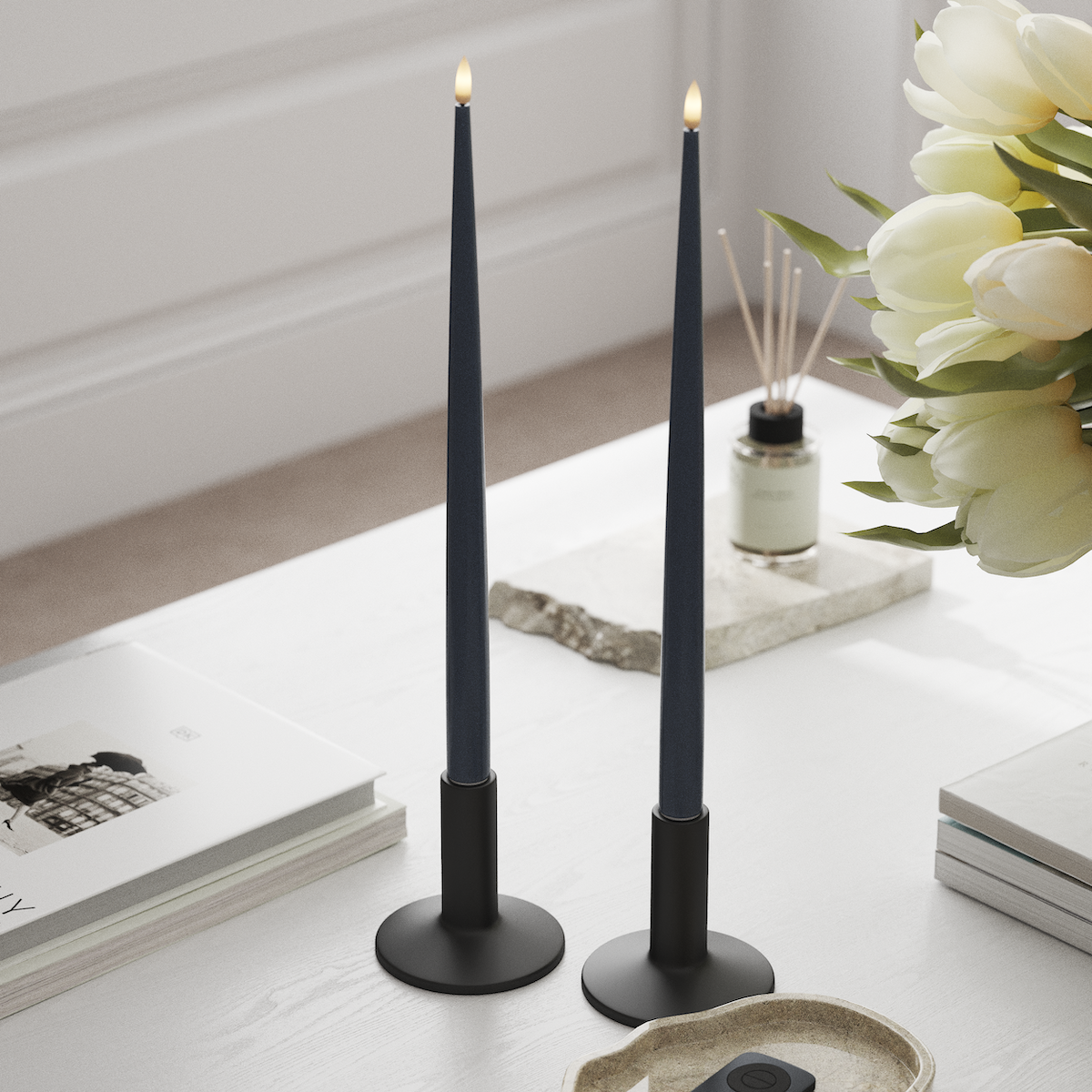 Deluxe Homeart LED свещ с лак, 2 бр 38 см Ледено синьо LED свещ 1